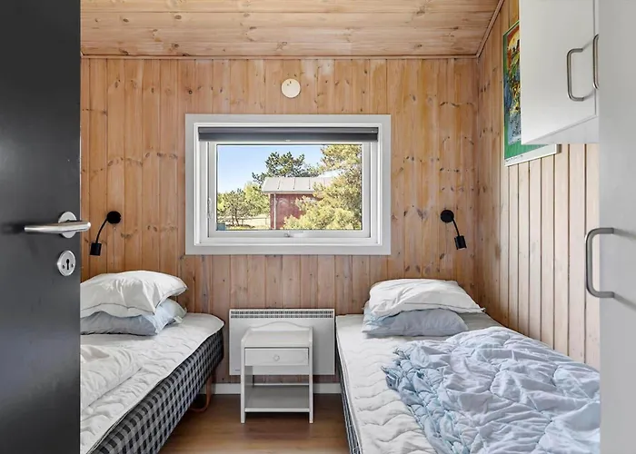 1405-aakirkeby-holsteroddevej-22 * Vester Somarken